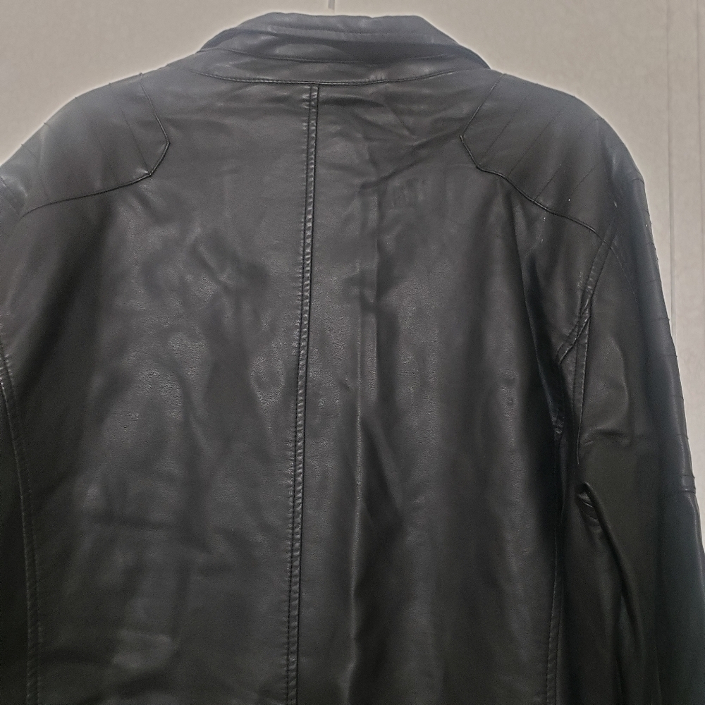 NEW HERITAGE Men's Black FAUX Leather Jacket....SIZE:L - Picture 5 of 12